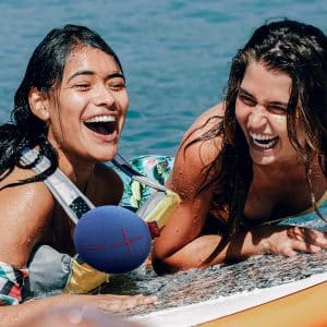 Bocina Recargable Bluetooth Ultimate Ears Roll 2 Atmosphere