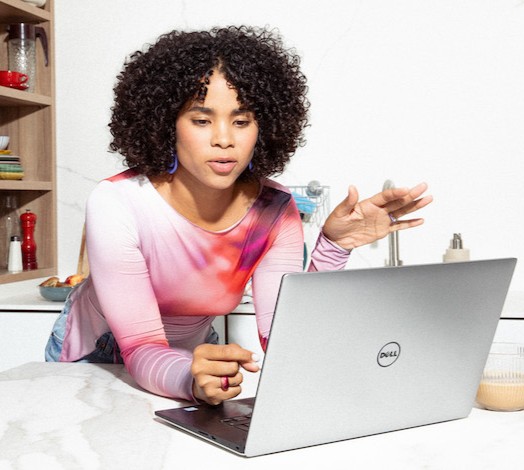 Laptop Dell Inspiron 15 3535 Platinum Silver Color Gris Plateado 