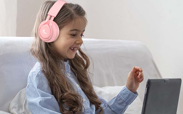 Audífonos Xtech Cutie con Cable Color Rosado