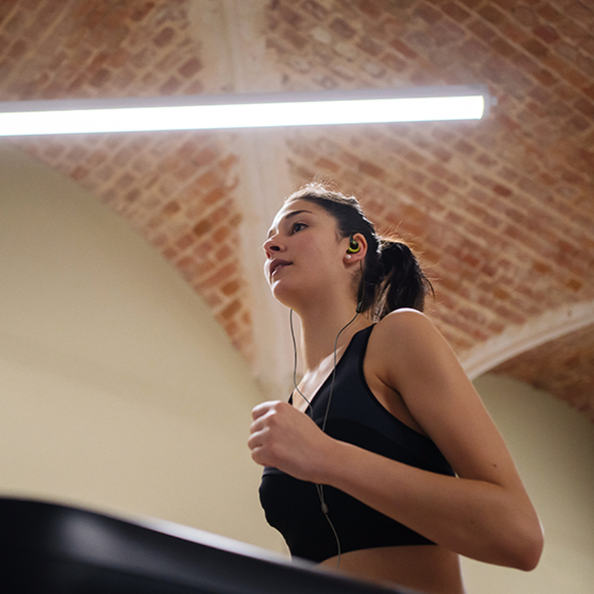 Audífonos Bluetooth JBL Endurance Run 3 Wireless de Color Negro